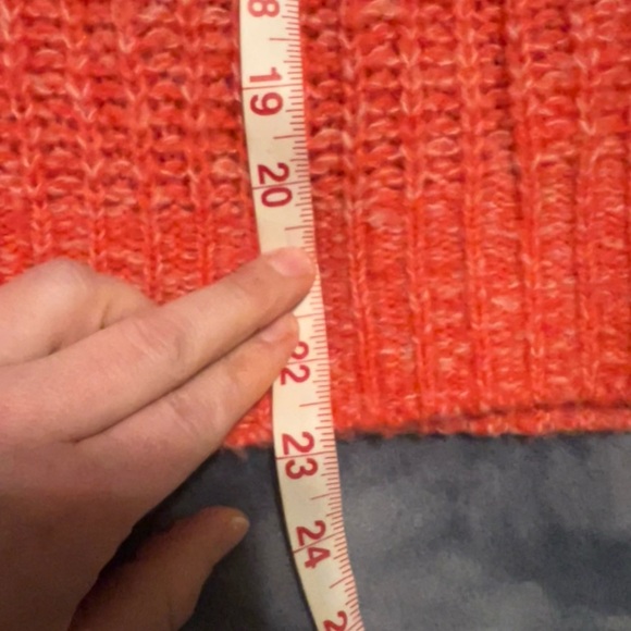 Anthropologie Coral V-Neck Sweater - Picture 5 of 6